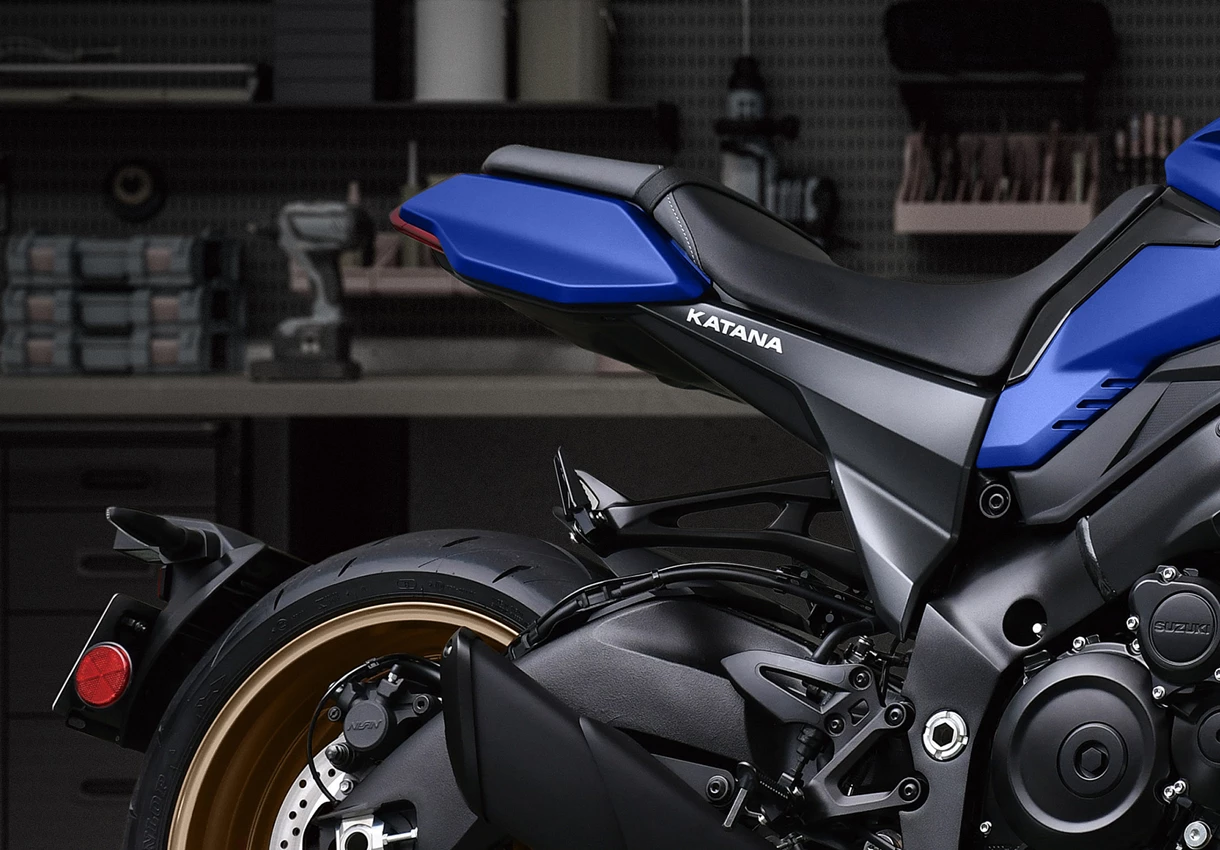Suzuki Katana seat unit and pillion side on close-up.
