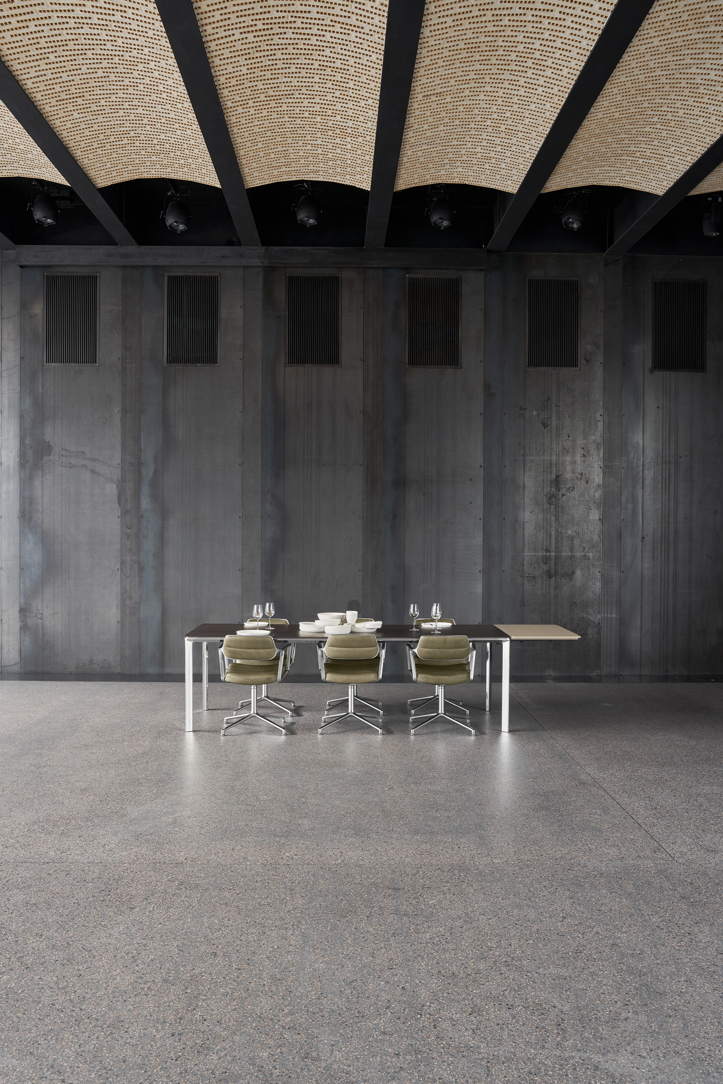 Vipp 434 Table Large Dark Oak 02