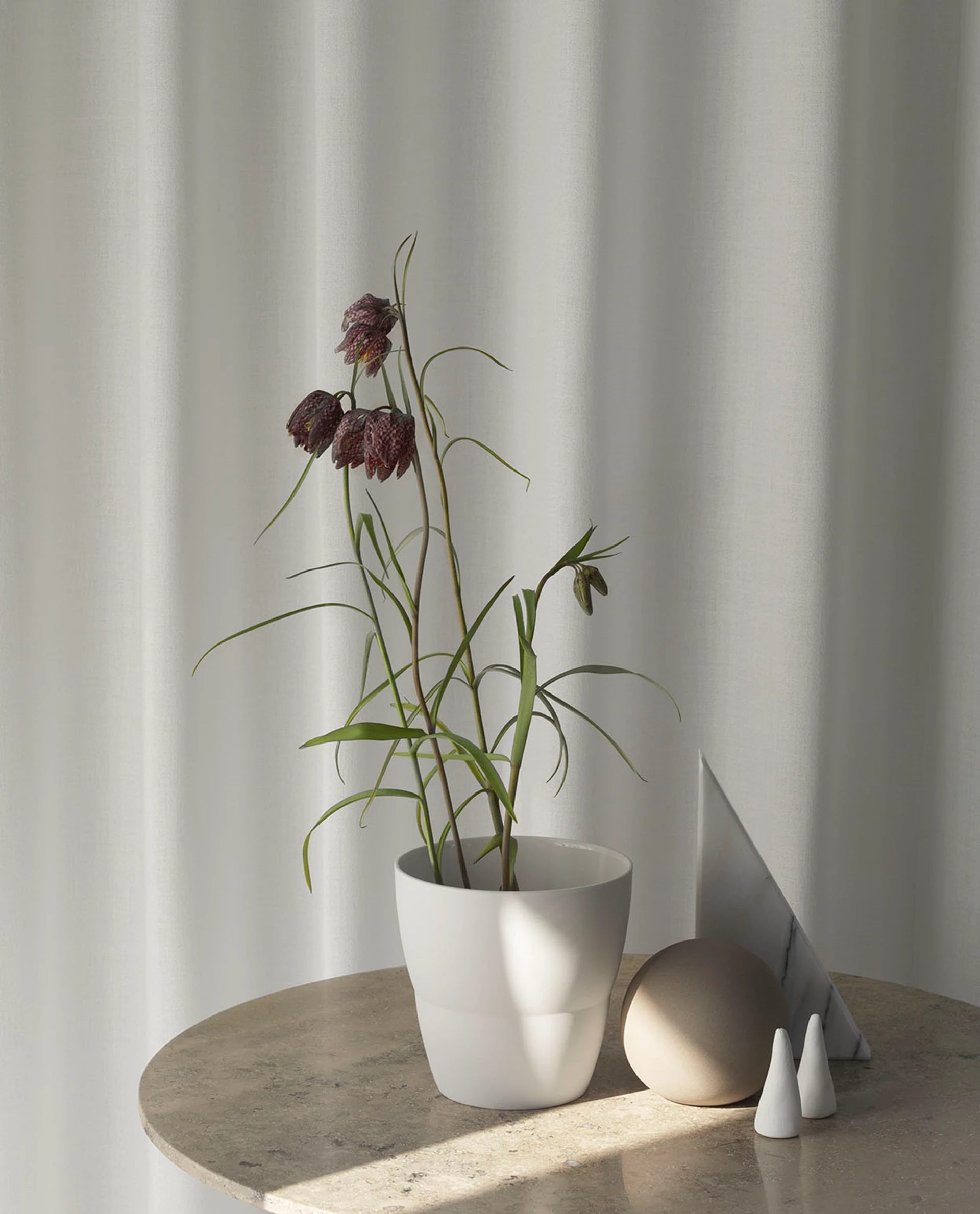 Vipp 220 Ceramic Pot Living 03 Low