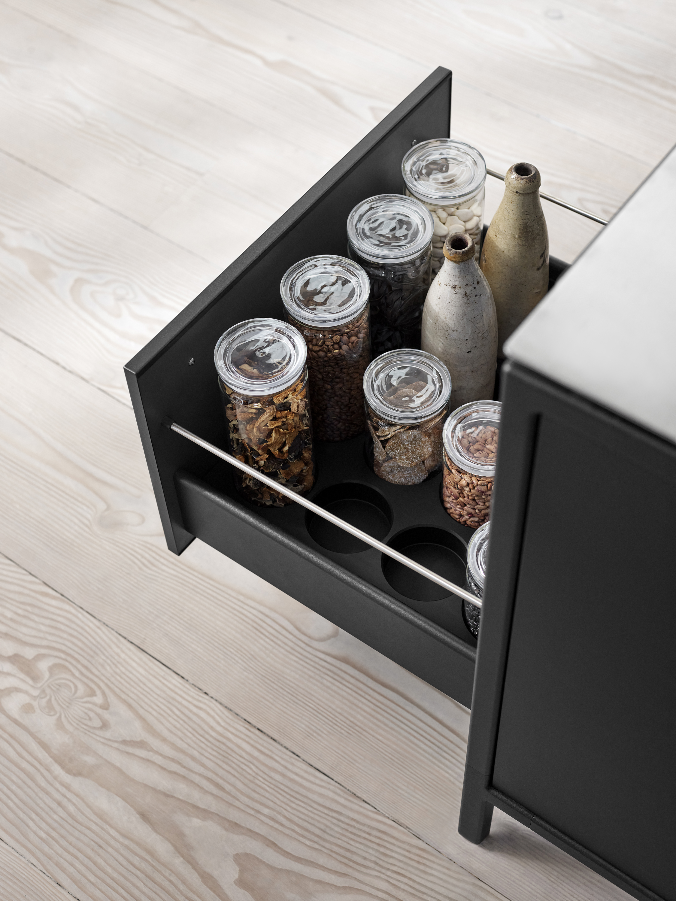 Vipp V1 Kitchen Black Detail 12