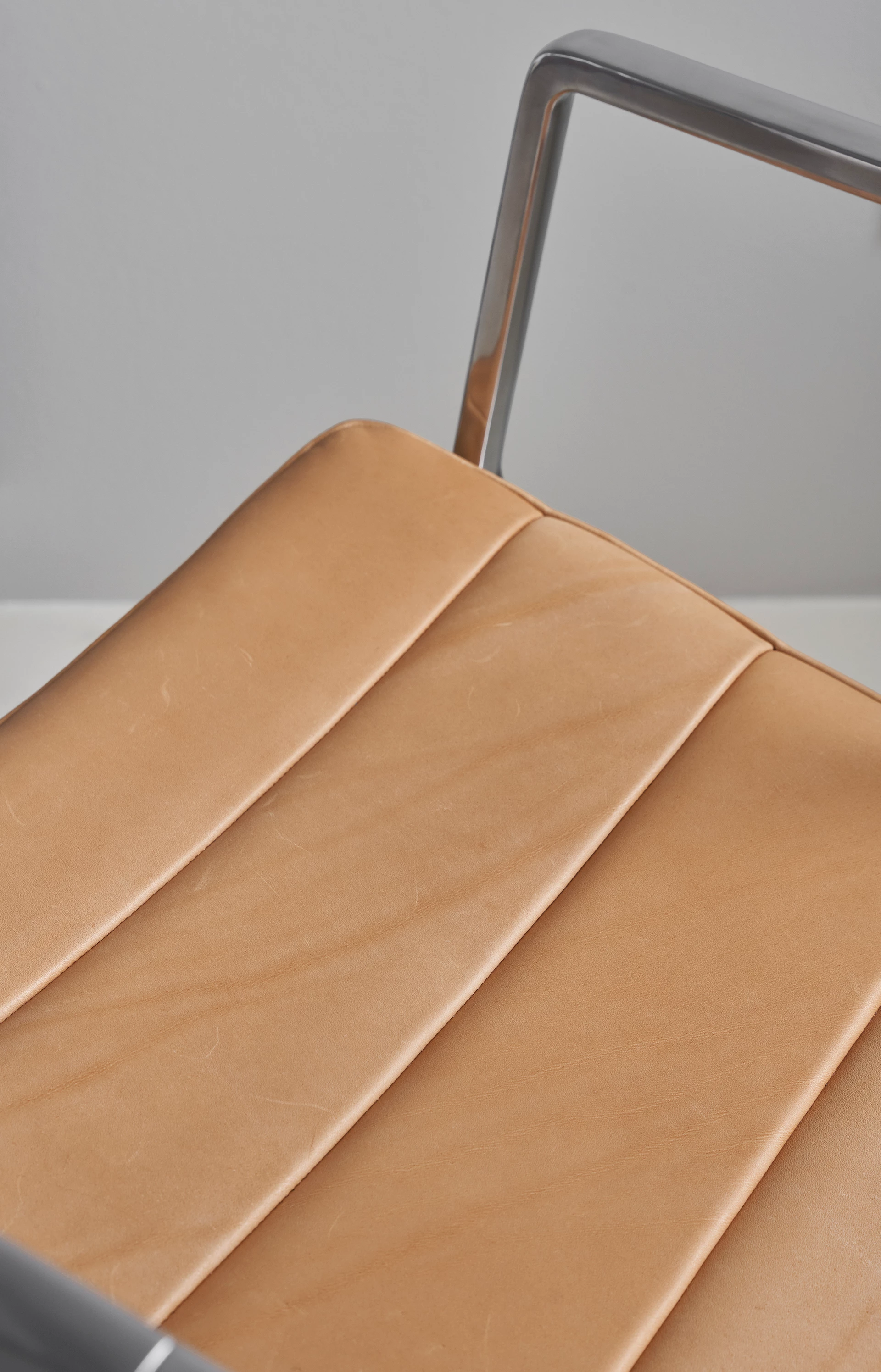 Vipp Camel Leather 13