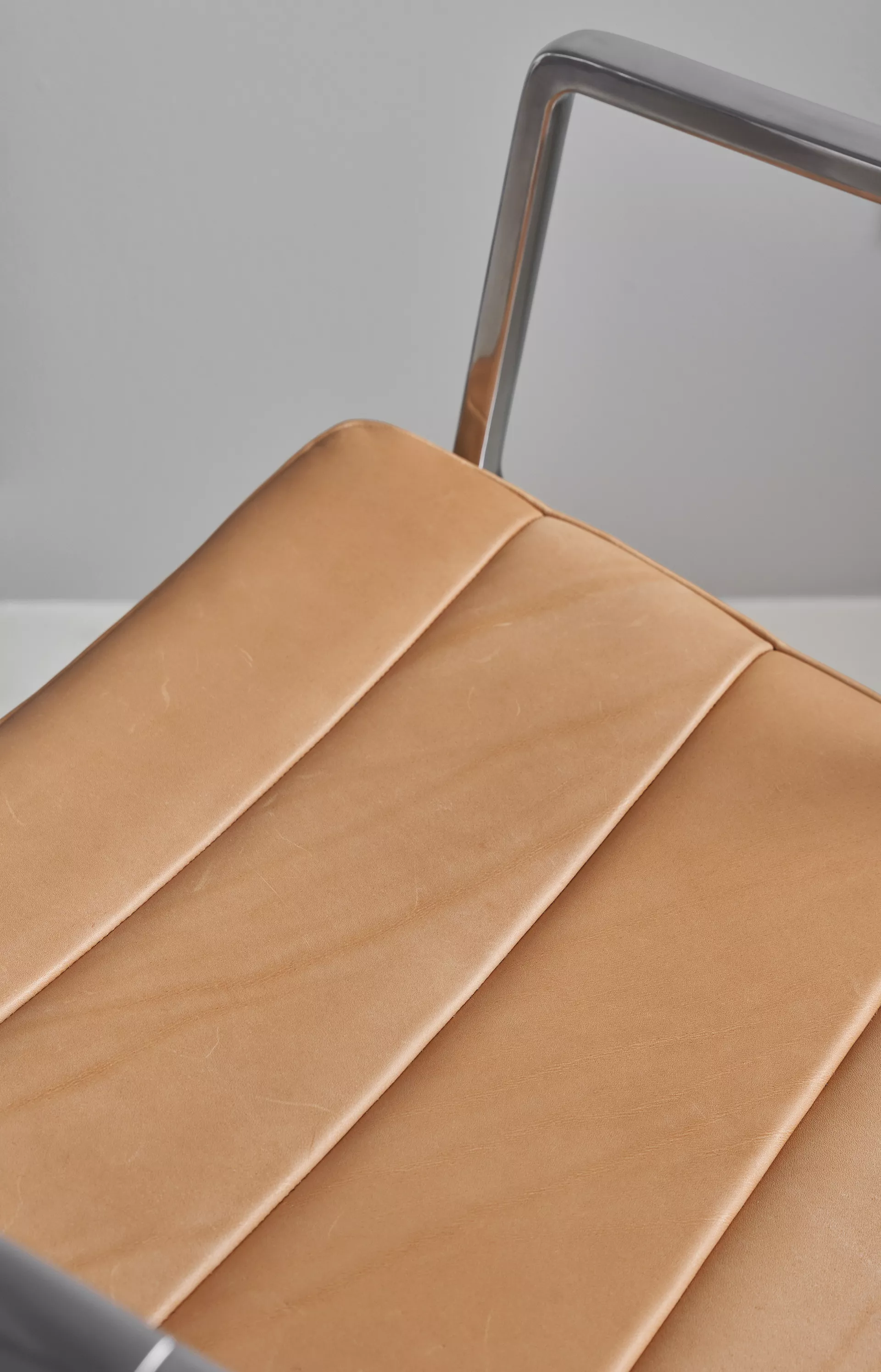 Vipp Camel Leather 13