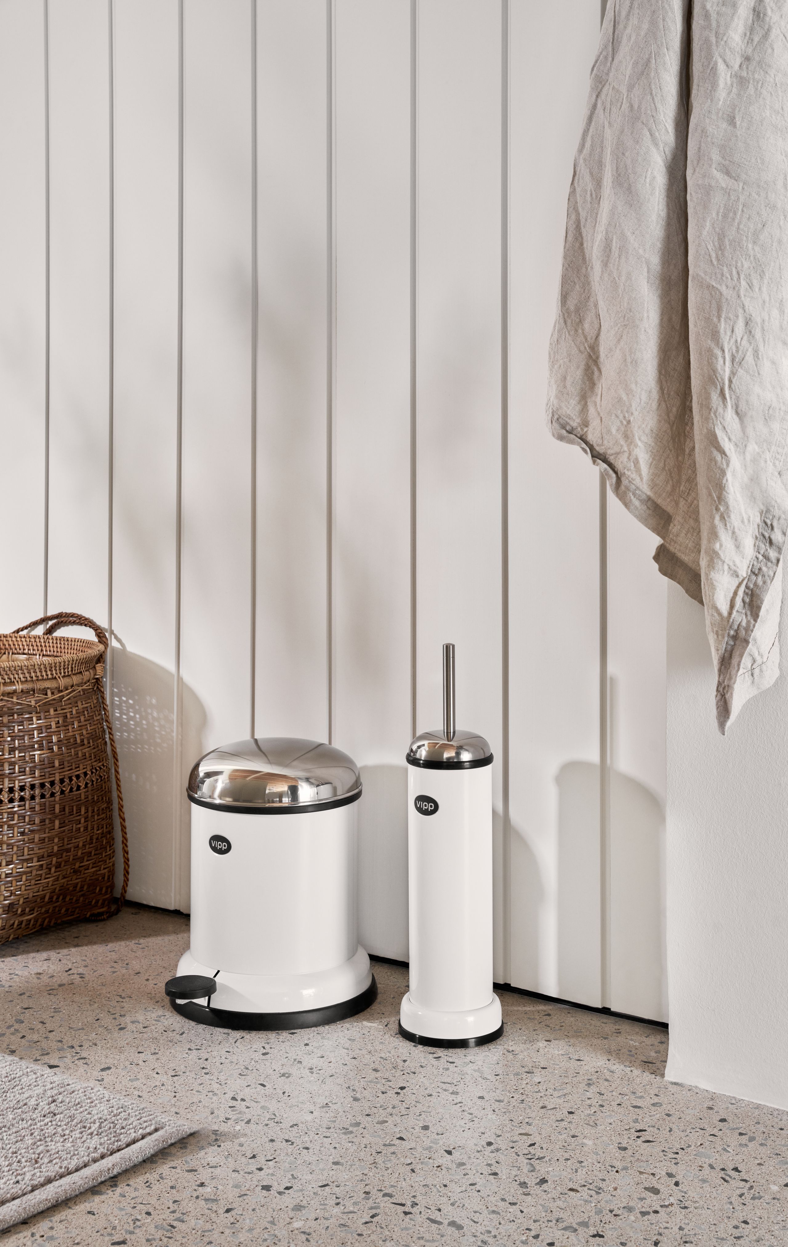 Pedal Bin 4 L / 1 Gal | Vipp Pedal Bin 4 L / 1 Gal | Vipp