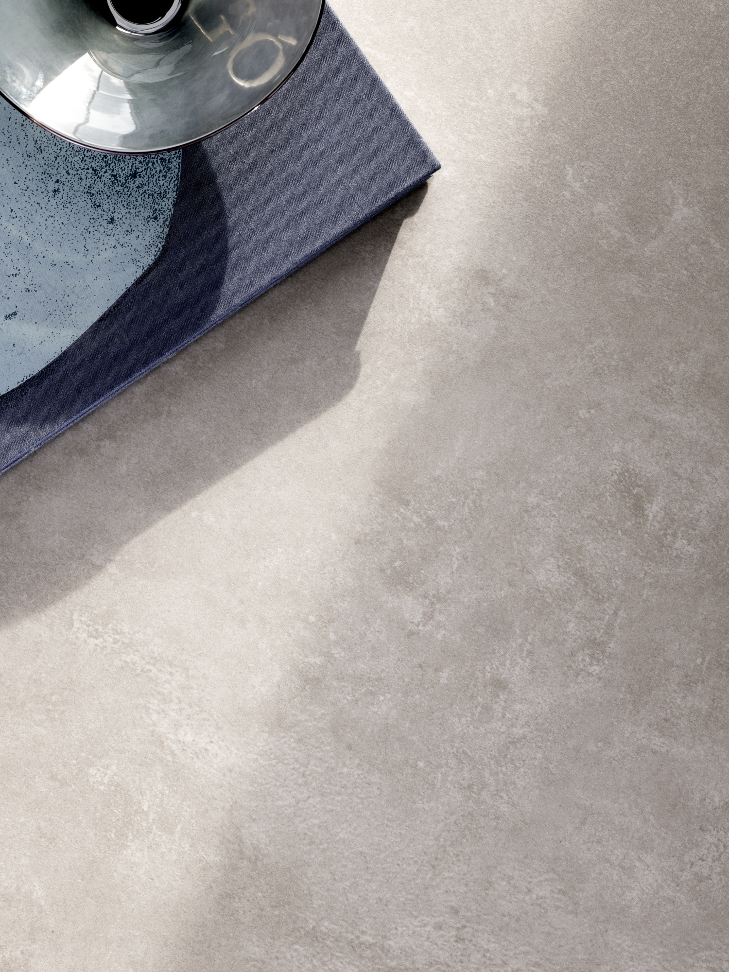 Vipp 972 Table Ceramic 04