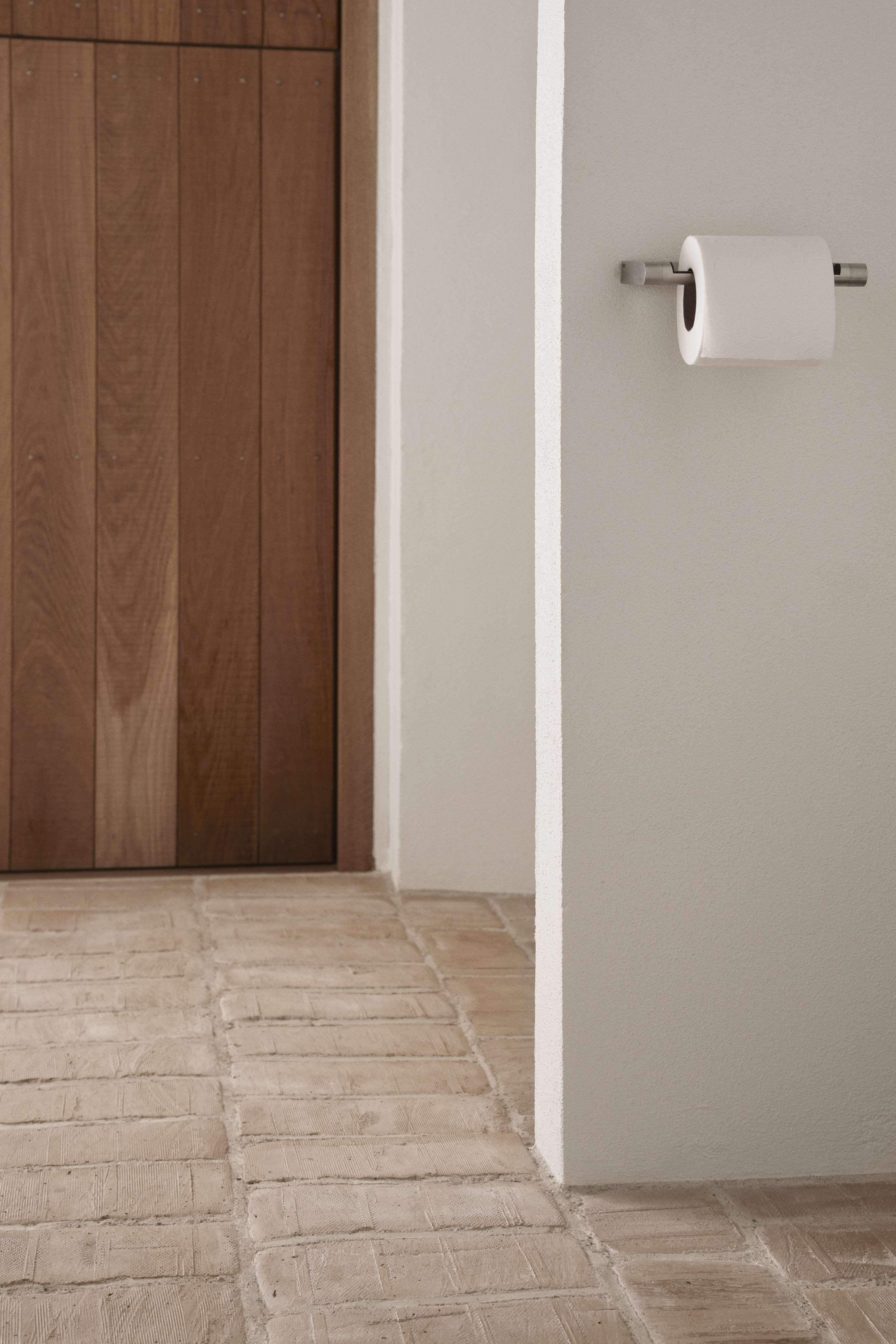 Vipp 3 Toilet Roll Holder 01