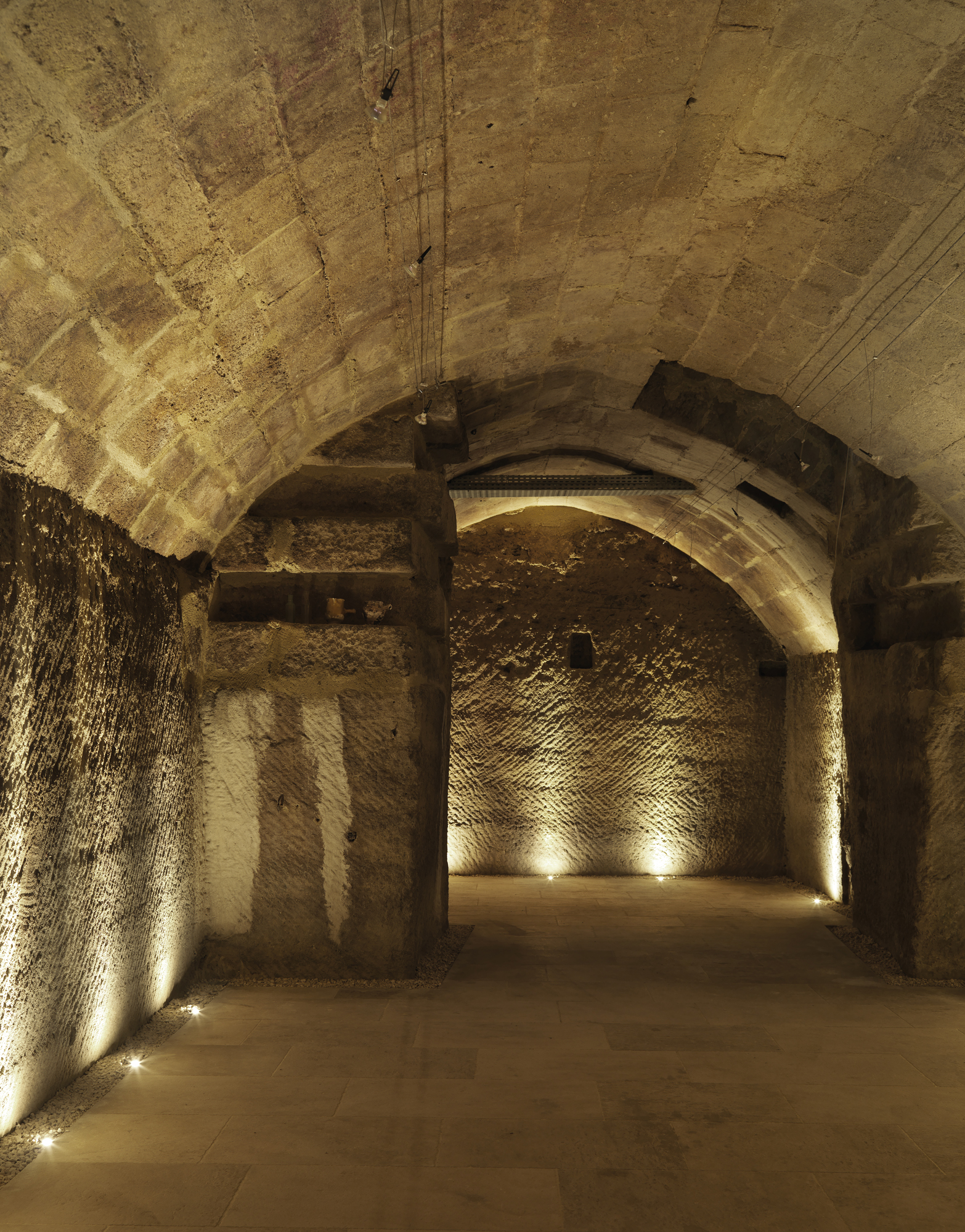 35 Uzes Basement