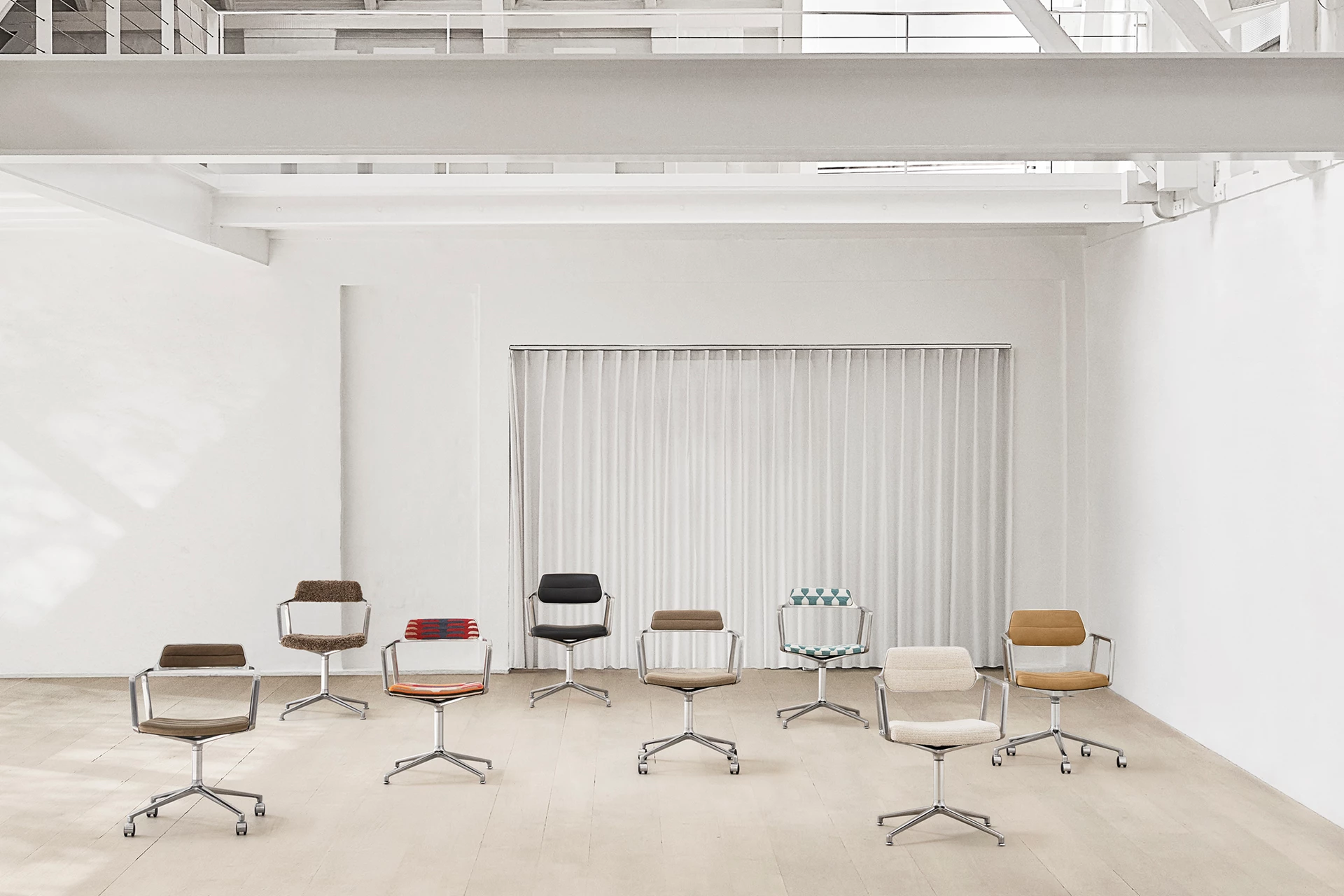 Vipp 452 453+ Swivel Family 02