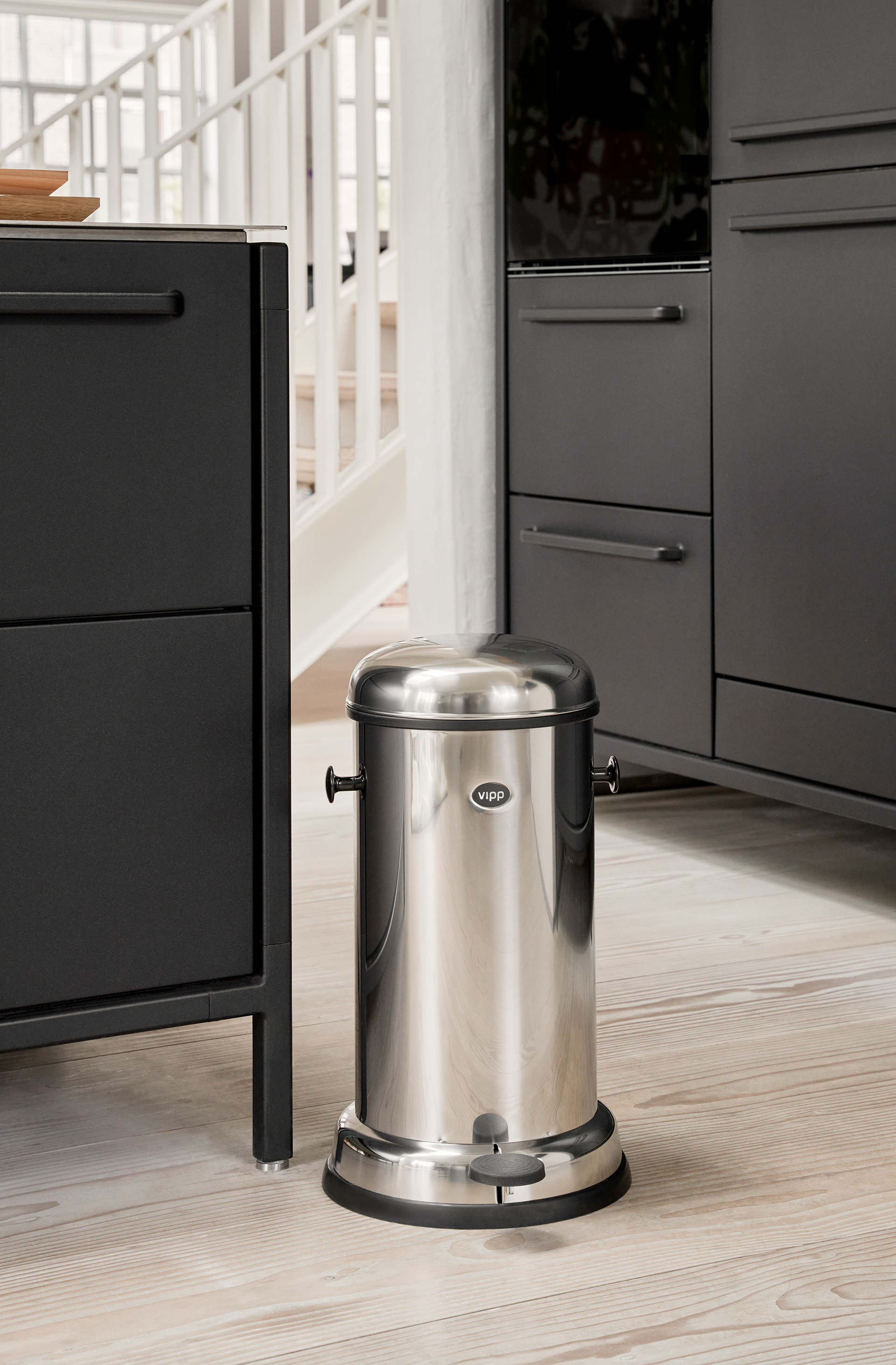 Pedal Bin 14 L / 4 Gal | Vipp Pedal Bin 14 L / 4 Gal | Vipp