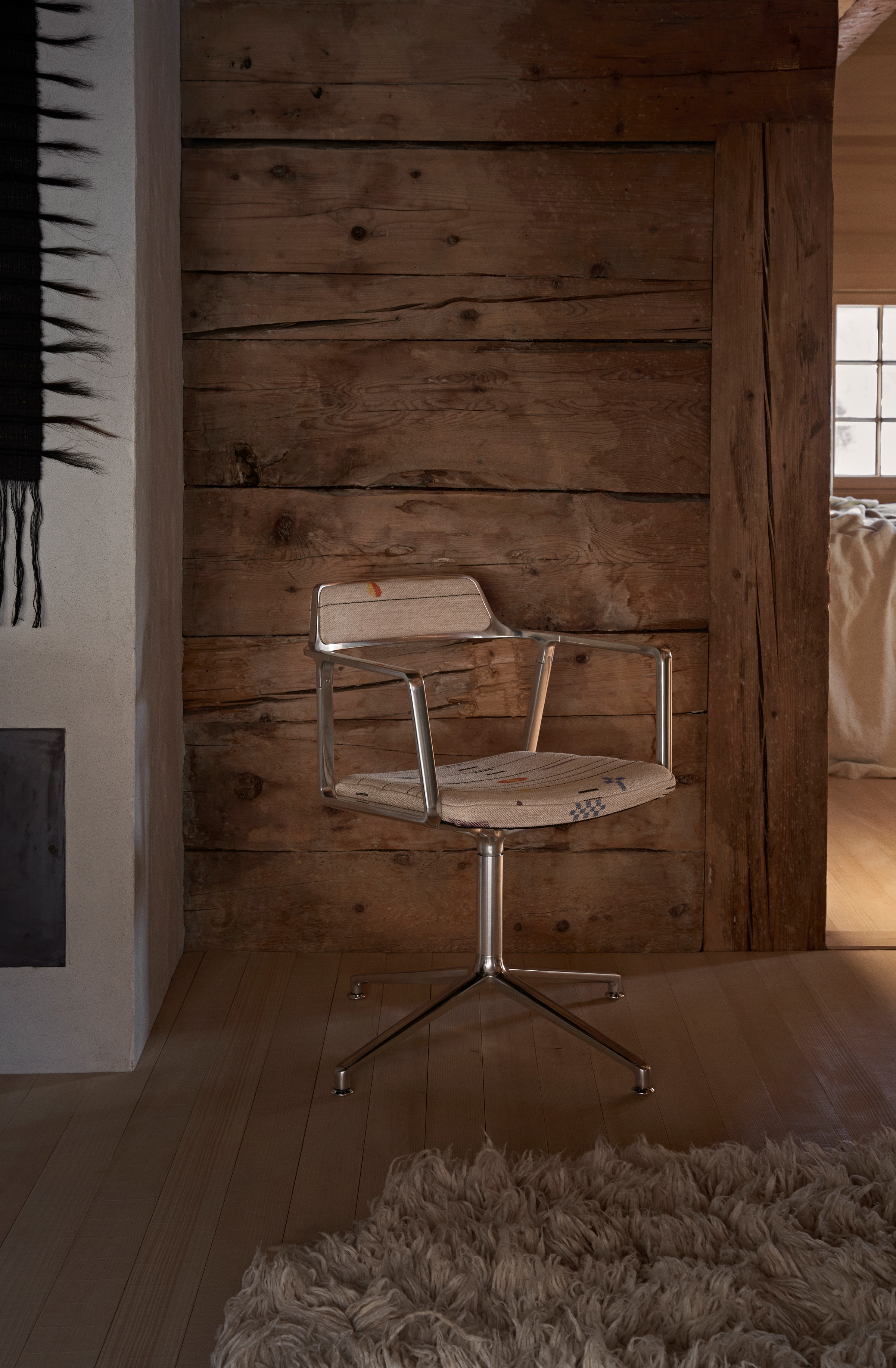 Vipp Montafon Haus Swivel Chair 01