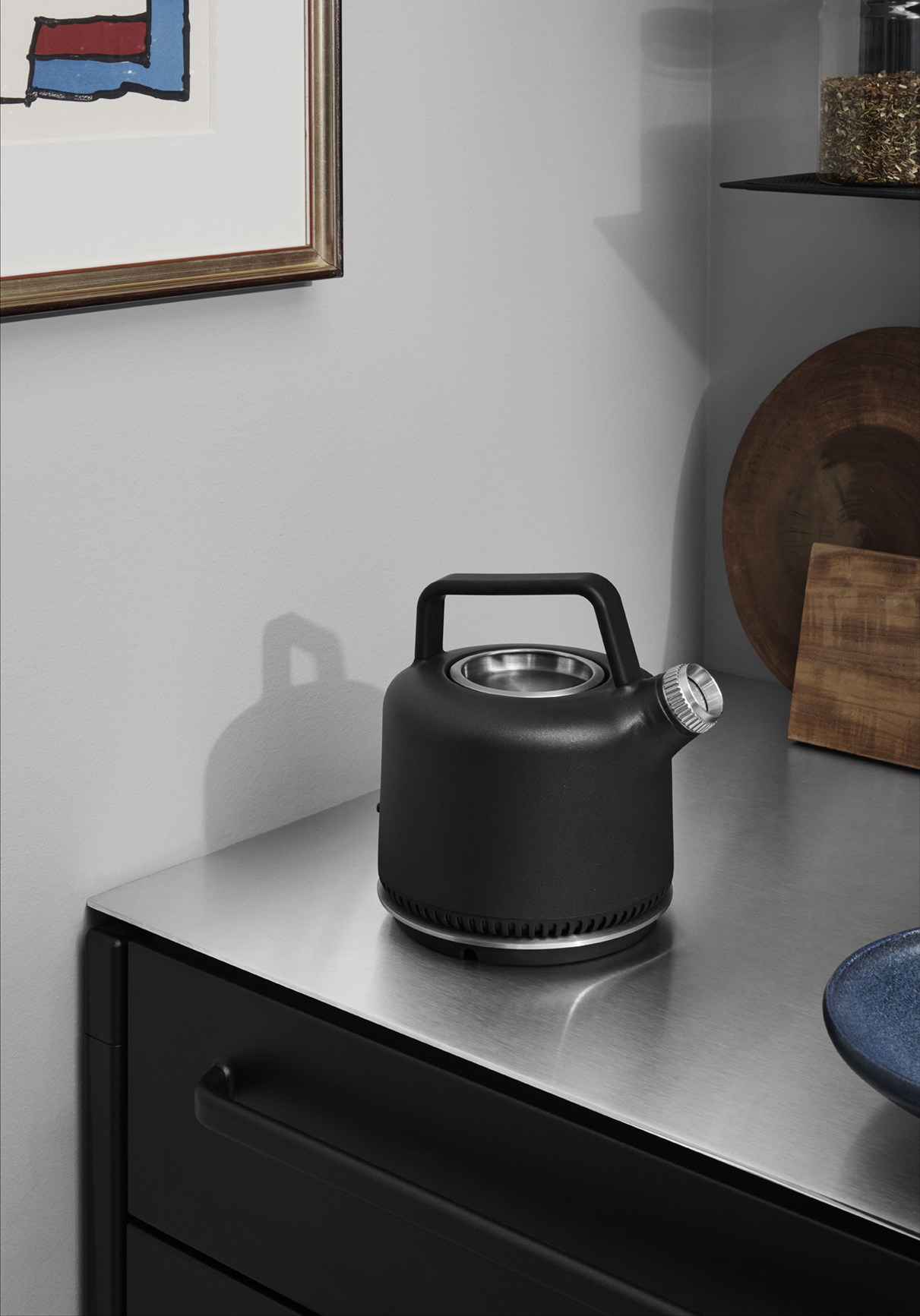 Vipp 501 Kettle Lifestyle 2 Low