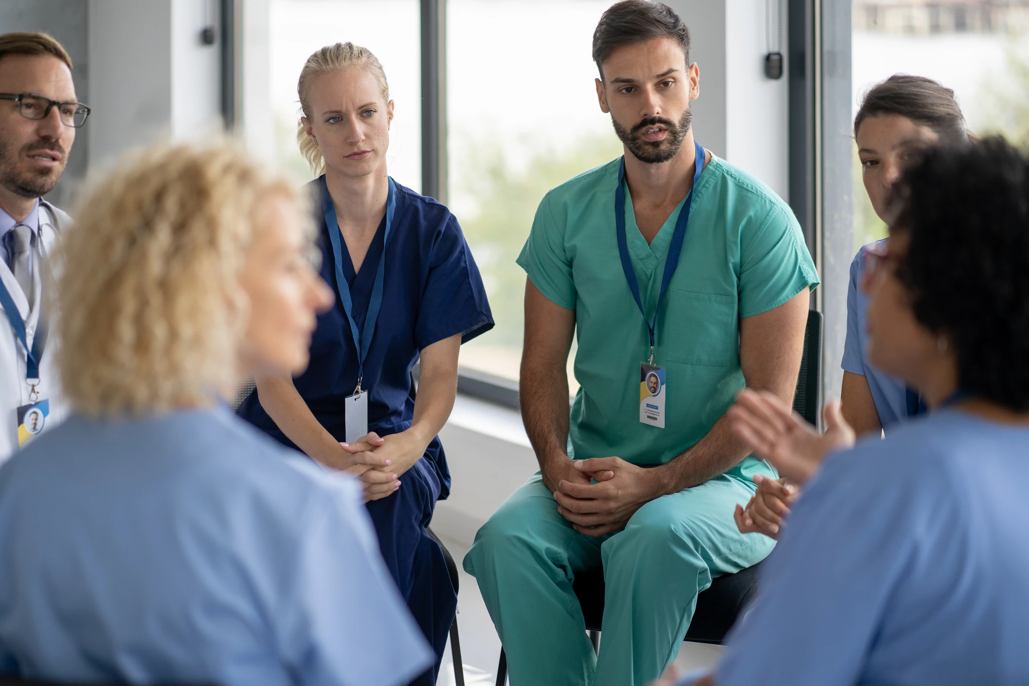 Zorgteam bespreekt agressie op de werkvloer