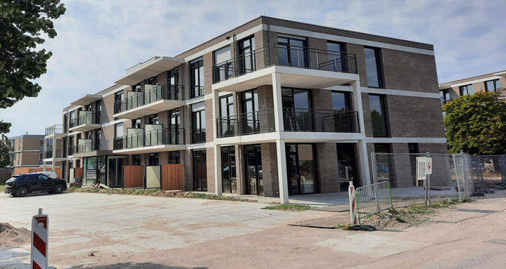 Woonzorg Nederland Draagt Het Eerste Vernieuwde Gebouw Van Huis In De 