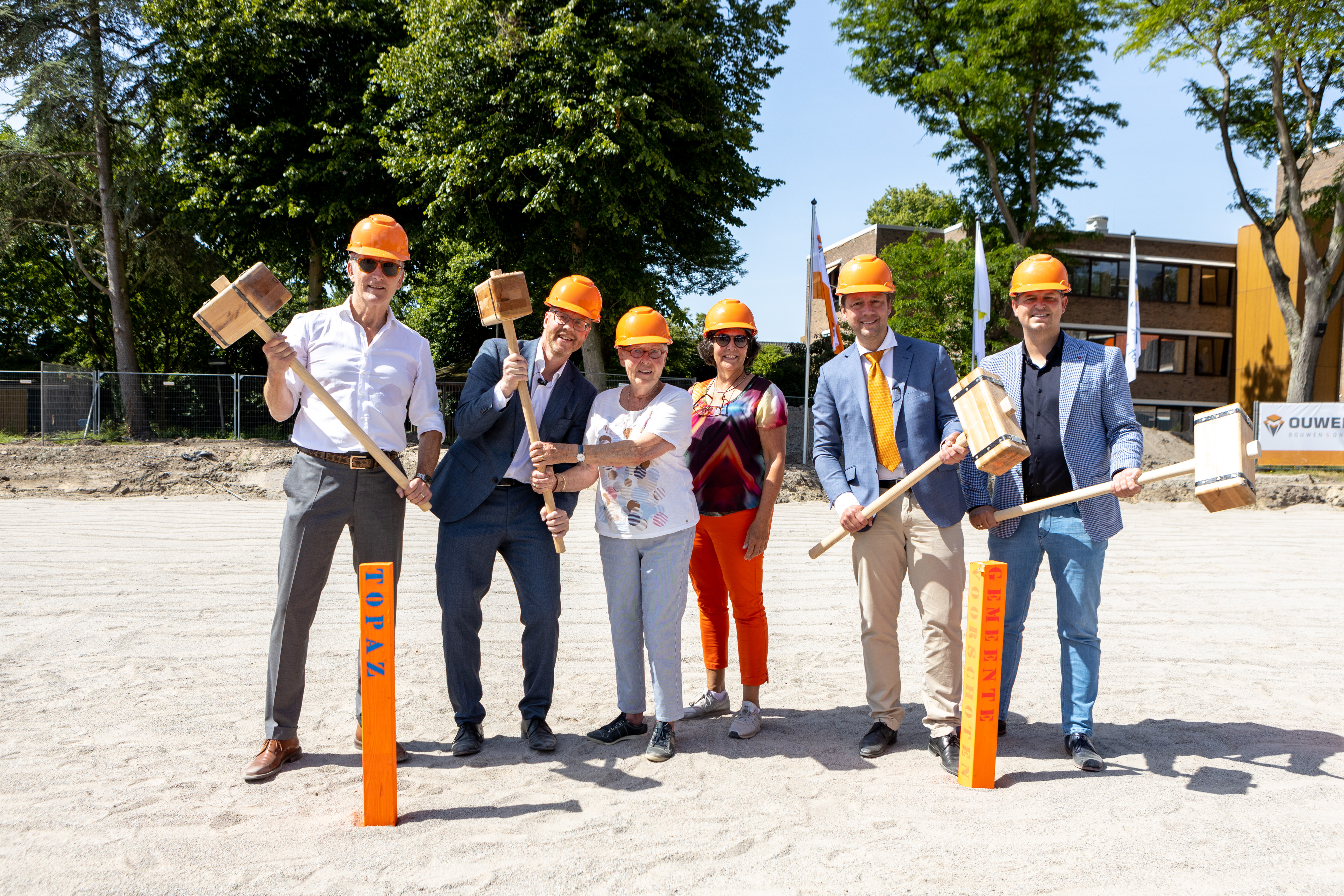 Eerste paal nieuwbouw zorgcomplex Woonzorg Nederland Topaz Foreschate